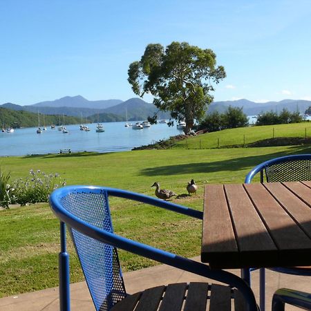 Bay Vista Waterfront Motel Picton Exterior foto