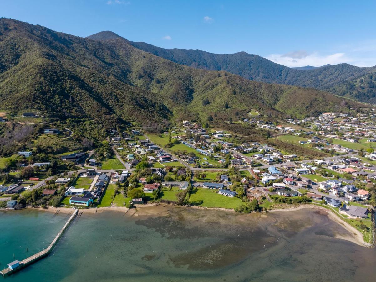 Bay Vista Waterfront Motel Picton Exterior foto