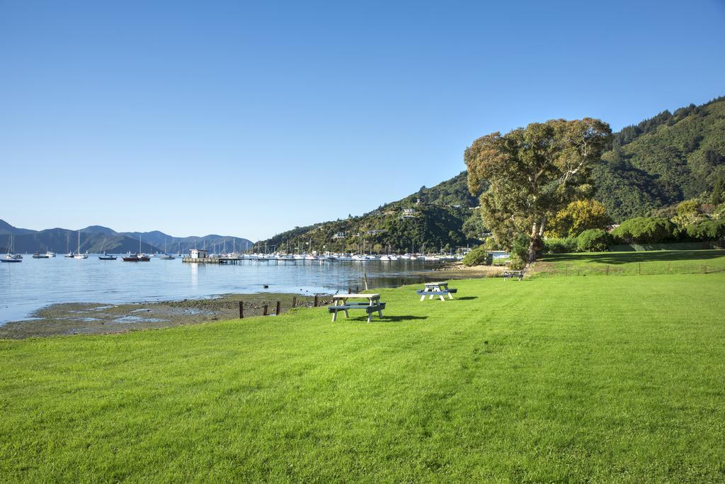 Bay Vista Waterfront Motel Picton Exterior foto
